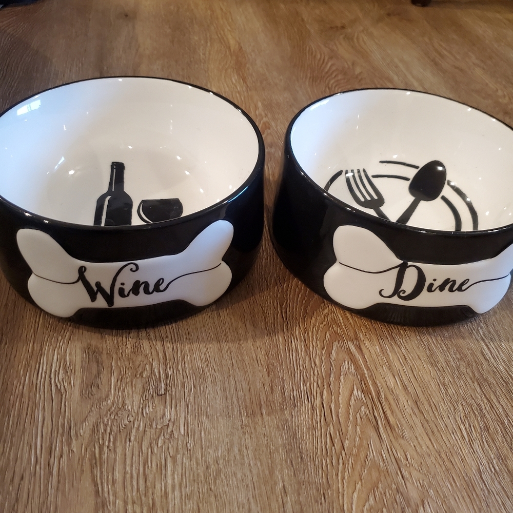 Dog food and water bowls 🐕